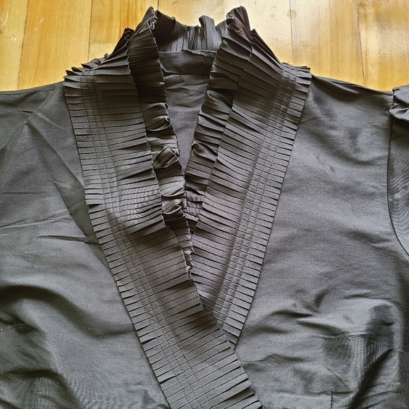 Calvin Klein satin top, size XS - Picture 4 of 9